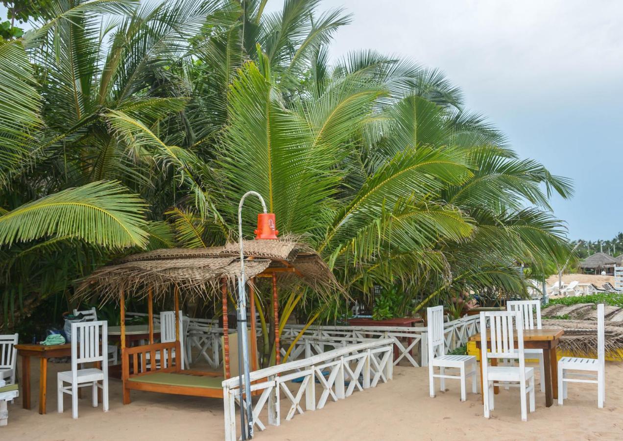 Blue Horizon Beach Hotel Тангалле Екстер'єр фото